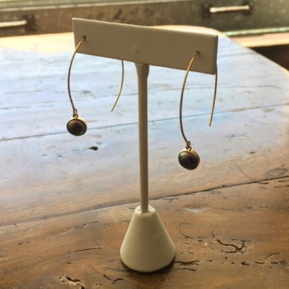 🎉SALE! 2 Left🎉 Hand Fabricated w/Swarovski Pearl - Picture 4 of 4